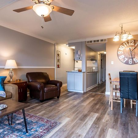 Sky High Views!!-Peak Mountaintop-Outdoor Pool-Close To Downtown-Private Balcony-Wifi-Cable Gatlinburg Exteriör bild
