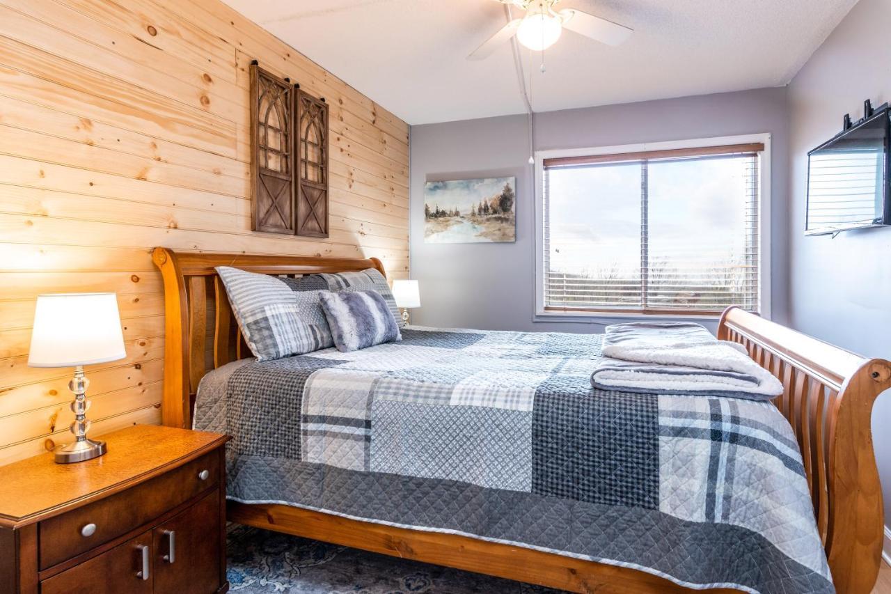 Sky High Views!!-Peak Mountaintop-Outdoor Pool-Close To Downtown-Private Balcony-Wifi-Cable Gatlinburg Exteriör bild