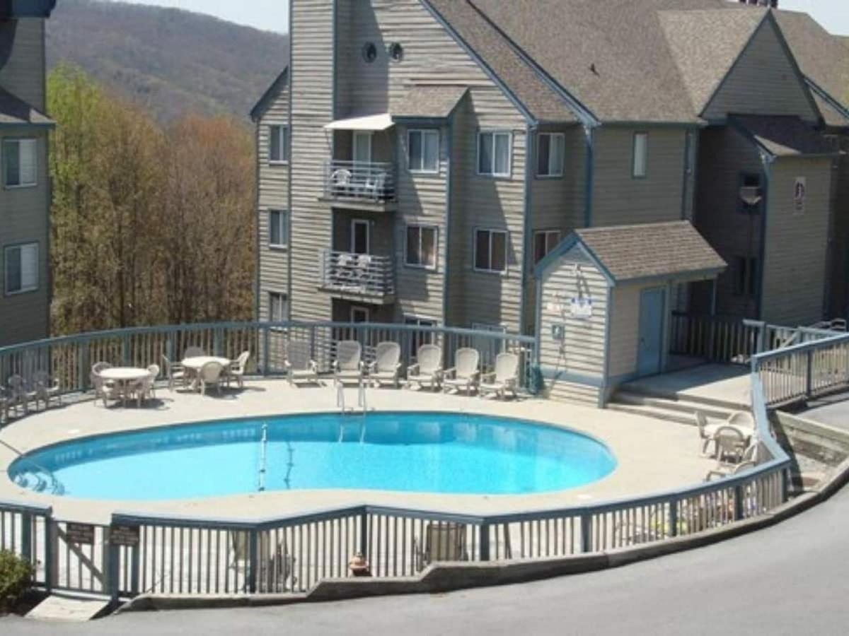 Sky High Views!!-Peak Mountaintop-Outdoor Pool-Close To Downtown-Private Balcony-Wifi-Cable Gatlinburg Exteriör bild